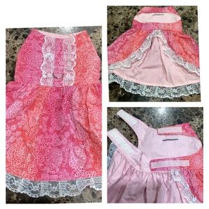 🌷 New Boutique Hand Made Beautiful Dog Dress w/Leash Accessibility